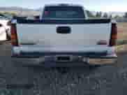 2001 GMC Sierra 1500 SLE z VIN 1GTEK19T01E336805, wystawiony jako Copart lot #82631185 z przebiegiem 223 096 mil mil oraz Szkoda całkowita • Salvage title. Historia ofert i sprzedaży dostępna na DreamBid. Obrazek 6.