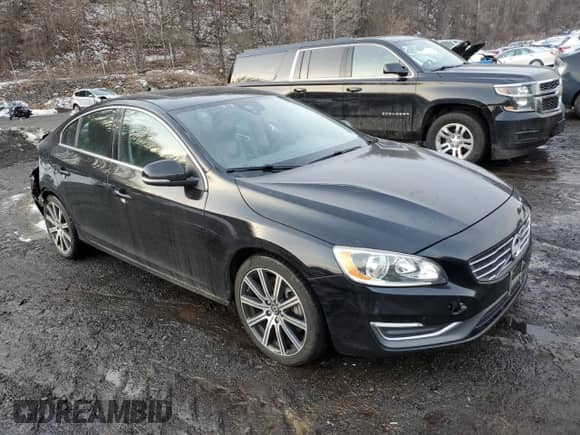 2014 Volvo S60 T6 with VIN YV1902FH9E2274593, listed as a Copart auction lot 43174135 with 84,645 mi miles and Salvage title. Bid and sale history available at DreamBid. Image 4.