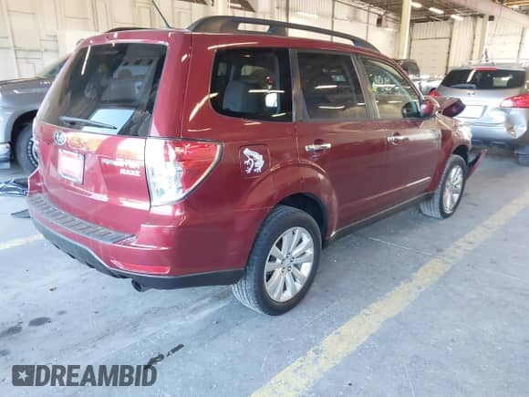 2013 Subaru Forester X Limited z VIN JF2SHAECXDH431318, wystawiony jako IAAI lot #43035240 z przebiegiem 97 138 mil mil oraz . Historia ofert i sprzedaży dostępna na DreamBid. Obrazek 4.