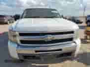 2011 Chevrolet Silverado 1500 LT with VIN 1GCRCSE02BZ345645, listed as a Copart auction lot 82348175 with 260,613 mi miles and Salvage title. Bid and sale history available at DreamBid. Image 5.