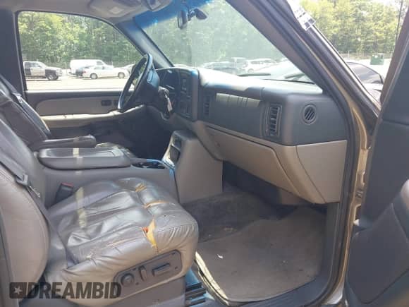 2000 Chevrolet Tahoe LS z VIN 1GNEK13T1YJ107163, wystawiony jako IAAI lot #42535594 z przebiegiem 237 739 mil mil oraz . Historia ofert i sprzedaży dostępna na DreamBid. Obrazek 5.