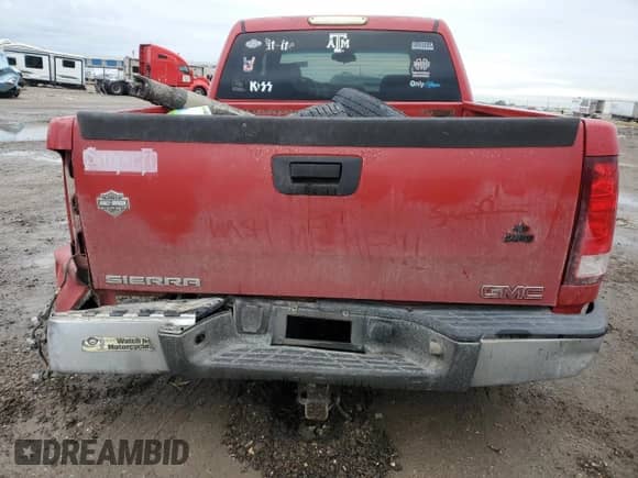 2008 GMC Sierra 1500 SL with VIN 2GTEK13C981310353, listed as a Copart auction lot 88558965 with 229,469 mi miles and Salvage title. Bid and sale history available at DreamBid. Image 6.