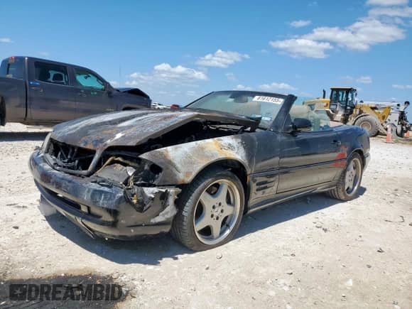 2002 Mercedes-Benz SL 500 with VIN WDBFA68F72F200973, listed as a Copart auction lot 61612155 with Not provided miles and Clean title. Bid and sale history available at DreamBid. Image 1.