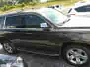 2017 Chevrolet Tahoe Premier z VIN 1GNSKCKC3HR342181, wystawiony jako IAAI lot #42726641 z przebiegiem Nie podano mil oraz . Historia ofert i sprzedaży dostępna na DreamBid. Obrazek 12.