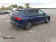 2021 Volkswagen Tiguan S с VIN 3VV0B7AX1MM002763, выставлен на аукционе IAAI как лот 43181565 с пробегом 48 891 миль миль и . История ставок и продаж доступна на DreamBid. Изображение 4.