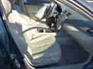 2011 Toyota Camry LE z VIN 4T1BF3EK4BU130650, wystawiony jako IAAI lot #43435857 z przebiegiem 139 001 mil mil oraz . Historia ofert i sprzedaży dostępna na DreamBid. Obrazek 5.