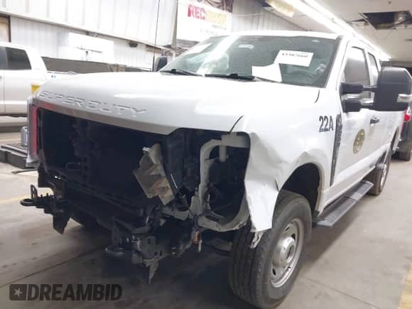 2023 Ford F-250 XL с VIN 1FT7X2BA0PEC81614, выставлен на аукционе IAAI как лот 43307660 с пробегом 42 236 миль миль и . История ставок и продаж доступна на DreamBid. Изображение 2.