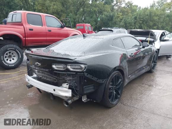 2024 Chevrolet Camaro 1LT с VIN 1G1FB1RS1R0123181, выставлен на аукционе IAAI как лот 43044111 с пробегом 13 473 миль миль и . История ставок и продаж доступна на DreamBid. Изображение 4.