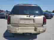 2004 Chevrolet TrailBlazer LS z VIN 1GNDS13S242181215, wystawiony jako Copart lot #80672955 z przebiegiem 244 539 mil mil oraz Czysty tytuł • Clean title. Historia ofert i sprzedaży dostępna na DreamBid. Obrazek 6.