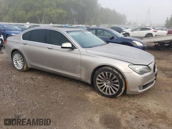 2010 BMW 7 Series 750i xDrive with VIN WBAKC6C58AC393902, listed as a Copart auction lot 84259175 with 97,859 mi miles and Salvage title. Bid and sale history available at DreamBid. Image 4.