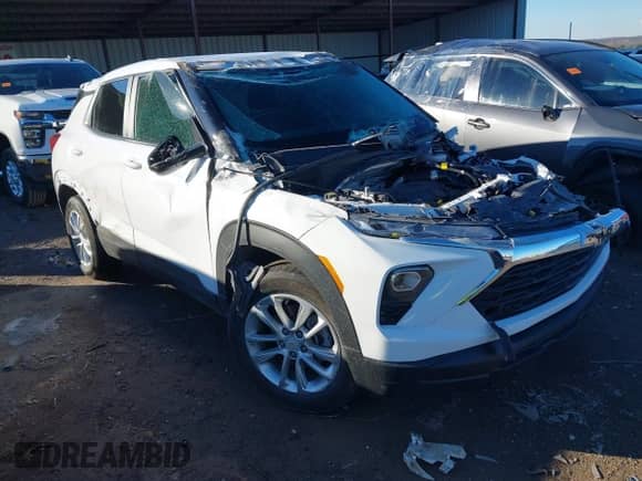 2024 Chevrolet TrailBlazer LS with VIN KL79MMS27RB055061, listed as a IAAI auction lot 41302026 with 17,736 mi miles and . Bid and sale history available at DreamBid. Image 1.