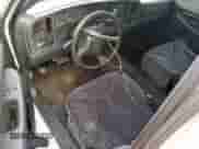 2000 GMC Sierra 1500 SL z VIN 1GTEC14W2YZ188366, wystawiony jako Copart lot #66640225 z przebiegiem 252 007 mil mil oraz Szkoda całkowita • Salvage title. Historia ofert i sprzedaży dostępna na DreamBid. Obrazek 8.