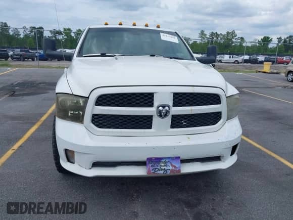 2018 Ram 1500 Express with VIN 3C6RR6KG5JG194863, listed as a IAAI auction lot 42133048 with 151,614 mi miles and . Bid and sale history available at DreamBid. Image 12.