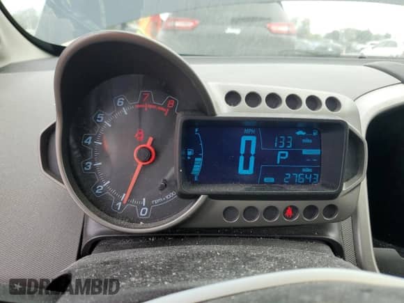 2015 Chevrolet Sonic LS с VIN 1G1JA5SH6F4130716, выставлен на аукционе Copart как лот 85156195 с пробегом 27 643 миль миль и Списание • Salvage title. История ставок и продаж доступна на DreamBid. Изображение 9.