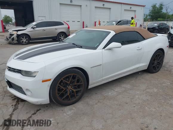 2015 Chevrolet Camaro LT with VIN 2G1FD3D31F9104251, listed as a IAAI auction lot 42851149 with 168,693 mi miles and . Bid and sale history available at DreamBid. Image 2.