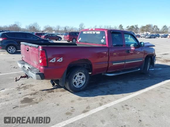 2004 Chevrolet Silverado 1500 LS с VIN 2GCEK19T841183502, выставлен на аукционе IAAI как лот 41407275 с пробегом 263 813 миль миль и . История ставок и продаж доступна на DreamBid. Изображение 4.