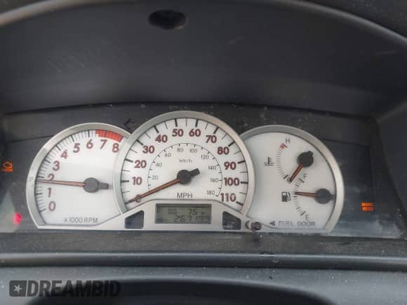 2005 Toyota Corolla CE with VIN 1NXBR32E55Z386418, listed as a IAAI auction lot 43276947 with 267,199 mi miles and . Bid and sale history available at DreamBid. Image 7.