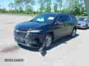 2023 Chevrolet Traverse LS z VIN 1GNERFKWXPJ320101, wystawiony jako IAAI lot #42393310 z przebiegiem 30 478 mil mil oraz . Historia ofert i sprzedaży dostępna na DreamBid. Obrazek 17.
