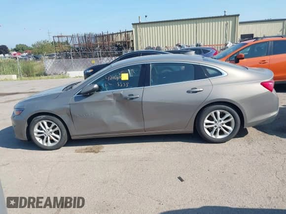 2017 Chevrolet Malibu Hybrid с VIN 1G1ZJ5SU9HF208235, выставлен на аукционе IAAI как лот 42968077 с пробегом 179 396 миль миль и . История ставок и продаж доступна на DreamBid. Изображение 14.