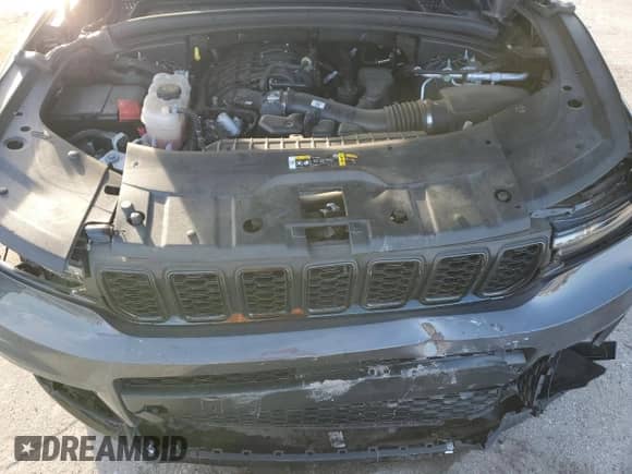 2024 Jeep Grand Cherokee Limited с VIN 1C4RJJBG6R8941276, выставлен на аукционе Copart как лот 81572035 с пробегом 49 083 миль миль и Списание • Salvage title. История ставок и продаж доступна на DreamBid. Изображение 12.