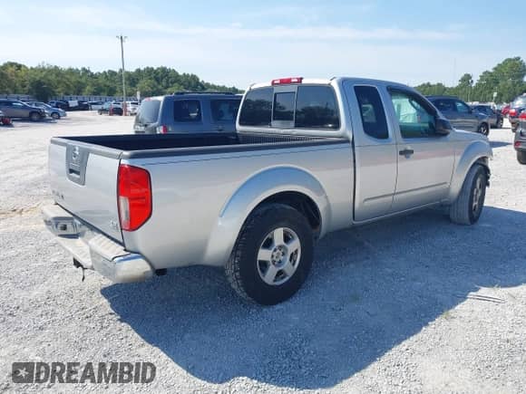 2007 Nissan Frontier SE with VIN 1N6AD06U67C402274, listed as a IAAI auction lot 43066204 with 227,704 mi miles and . Bid and sale history available at DreamBid. Image 4.