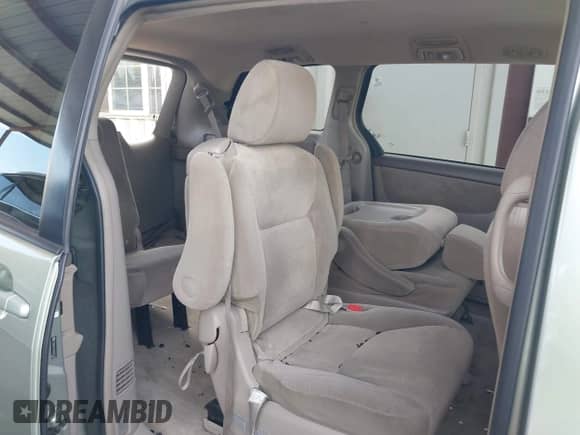 2010 Toyota Sienna CE с VIN 5TDKK4CC1AS307336, выставлен на аукционе IAAI как лот 43356058 с пробегом 184 071 миль миль и . История ставок и продаж доступна на DreamBid. Изображение 8.