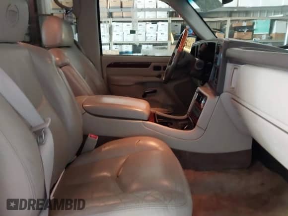 2003 Cadillac Escalade с VIN 1GYEK63N03R264582, выставлен на аукционе IAAI как лот 42758672 с пробегом 273 347 миль миль и . История ставок и продаж доступна на DreamBid. Изображение 5.