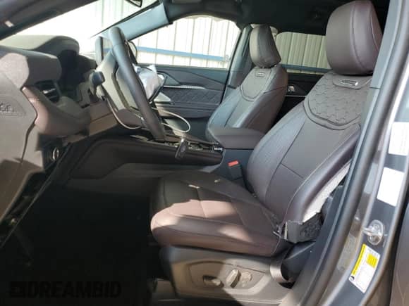 2025 Ford Explorer Platinum с VIN 1FMUK8HH9SGB66768, выставлен на аукционе Copart как лот 71634405 с пробегом 4 082 миль миль и На запчасти • Non repairable. История ставок и продаж доступна на DreamBid. Изображение 7.