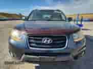 2011 Hyundai Santa Fe SE z VIN 5XYZHDAG6BG046741, wystawiony jako Copart lot #81948295 z przebiegiem 172 657 mil mil oraz Czysty tytuł • Clean title. Historia ofert i sprzedaży dostępna na DreamBid. Obrazek 5.
