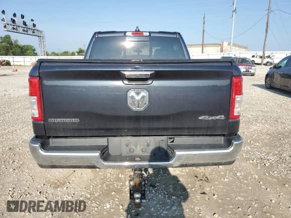 2020 Ram 1500 Big Horn z VIN 1C6RRFFG9LN351878, wystawiony jako Copart lot #64429315 z przebiegiem 174 763 mil mil oraz Szkoda całkowita • Salvage title. Historia ofert i sprzedaży dostępna na DreamBid. Obrazek 6.
