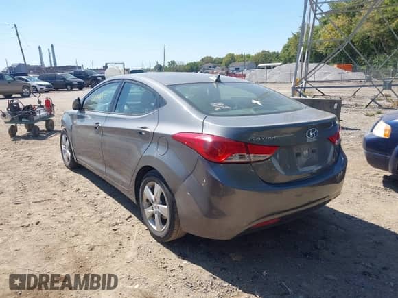 2013 Hyundai Elantra GLS z VIN 5NPDH4AE0DH263710, wystawiony jako IAAI lot #43174455 z przebiegiem 163 619 mil mil oraz . Historia ofert i sprzedaży dostępna na DreamBid. Obrazek 3.