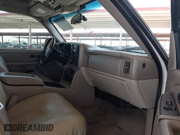 2006 Chevrolet Tahoe Z71 with VIN 1GNEC13Z06R139120, listed as a IAAI auction lot 42511272 with 223,742 mi miles and . Bid and sale history available at DreamBid. Image 5.