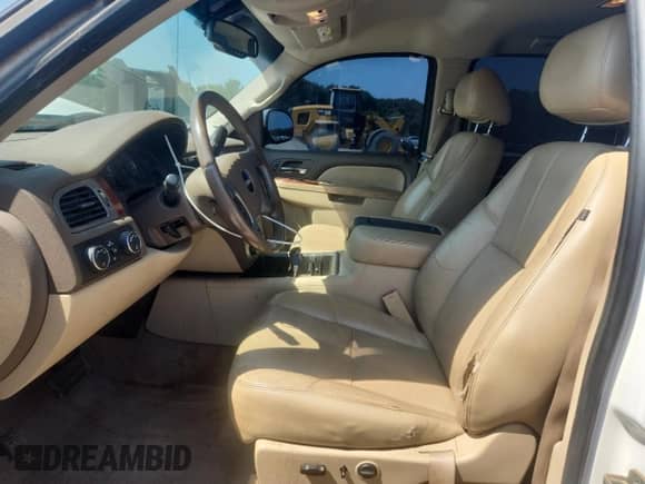 2011 GMC Sierra 1500 SLT z VIN 3GTP2WE3XBG101835, wystawiony jako Copart lot #80494115 z przebiegiem 240 424 mil mil oraz Czysty tytuł • Clean title. Historia ofert i sprzedaży dostępna na DreamBid. Obrazek 7.