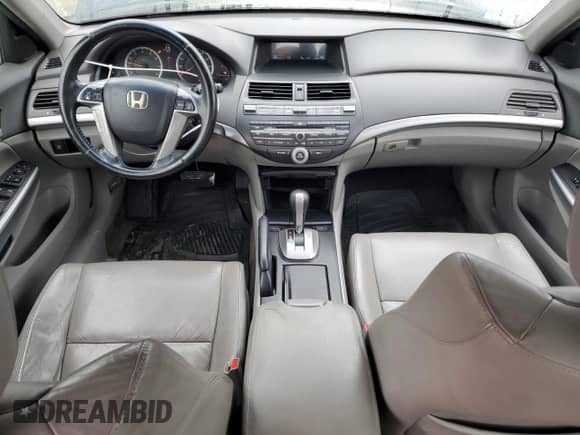 2010 Honda Accord EX-L с VIN 1HGCP2F89AA196020, выставлен на аукционе Copart как лот 82488365 с пробегом 235 876 миль миль и Чистый • Clean title. История ставок и продаж доступна на DreamBid. Изображение 8.