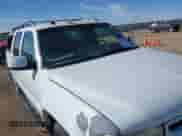 2005 Chevrolet Suburban LT z VIN 3GNEC16Z95G288863, wystawiony jako IAAI lot #41653675 z przebiegiem 309 977 mil mil oraz . Historia ofert i sprzedaży dostępna na DreamBid. Obrazek 6.