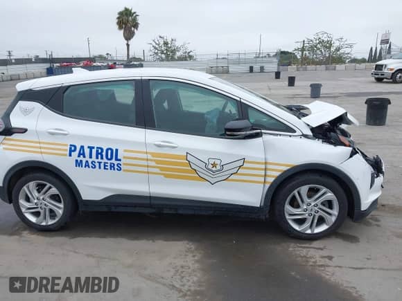 2023 Chevrolet Bolt EV 1LT с VIN 1G1FW6S08P4100397, выставлен на аукционе IAAI как лот 42450199 с пробегом 106 268 миль миль и . История ставок и продаж доступна на DreamBid. Изображение 13.