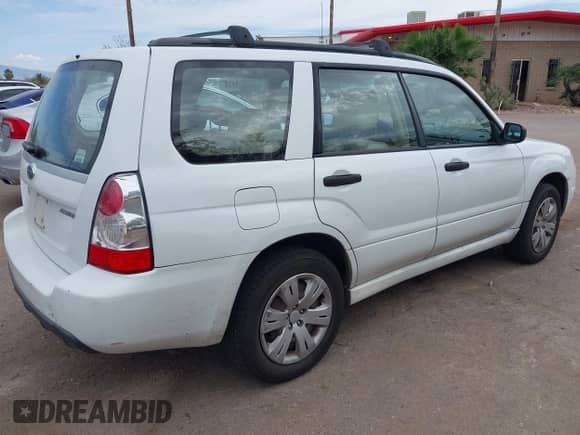 2008 Subaru Forester X with VIN JF1SG636X8H703048, listed as a IAAI auction lot 43432387 with 97,286 mi miles and . Bid and sale history available at DreamBid. Image 4.