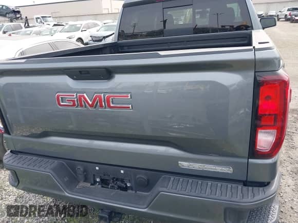 2021 GMC Sierra 1500 Elevation с VIN 3GTP8CED9MG179774, выставлен на аукционе IAAI как лот 41239552 с пробегом 72 616 миль миль и . История ставок и продаж доступна на DreamBid. Изображение 17.
