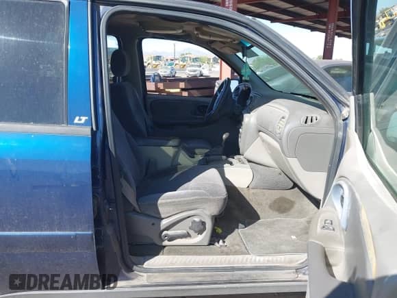 2003 Chevrolet TrailBlazer LS с VIN 1GNDS13S332254753, выставлен на аукционе IAAI как лот 42815556 с пробегом 252 803 миль миль и . История ставок и продаж доступна на DreamBid. Изображение 5.