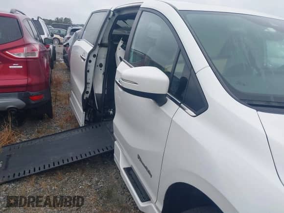 2022 Honda Odyssey EX-L with VIN 5FNRL6H74NB028461, listed as a IAAI auction lot 43061897 with 25,370 mi miles and . Bid and sale history available at DreamBid. Image 22.