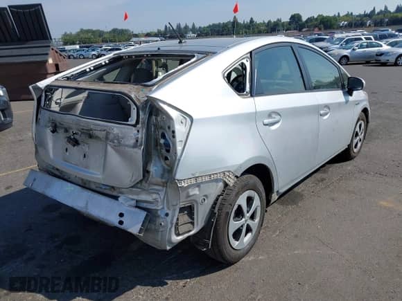 2015 Toyota Prius Two with VIN JTDKN3DUXF1984513, listed as a IAAI auction lot 43105789 with 109,652 mi miles and . Bid and sale history available at DreamBid. Image 4.