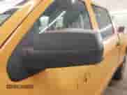 2015 Chevrolet Silverado 2500HD Work Truck z VIN 1GC1KUEG7FF622225, wystawiony jako IAAI lot #42516923 z przebiegiem 71 555 mil mil oraz . Historia ofert i sprzedaży dostępna na DreamBid. Obrazek 12.