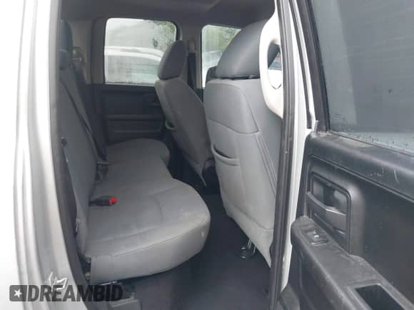 2013 Ram 1500 Express z VIN 1C6RR6FT3DS550361, wystawiony jako IAAI lot #42746546 z przebiegiem 152 760 mil mil oraz . Historia ofert i sprzedaży dostępna na DreamBid. Obrazek 8.