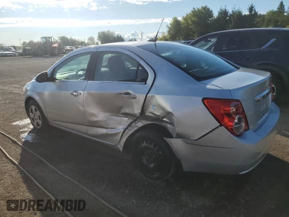 2013 Chevrolet Sonic LT с VIN 1G1JC5EH5D4248887, выставлен на аукционе Copart как лот 68144315 с пробегом 111 763 миль миль и Списание • Salvage title. История ставок и продаж доступна на DreamBid. Изображение 2.