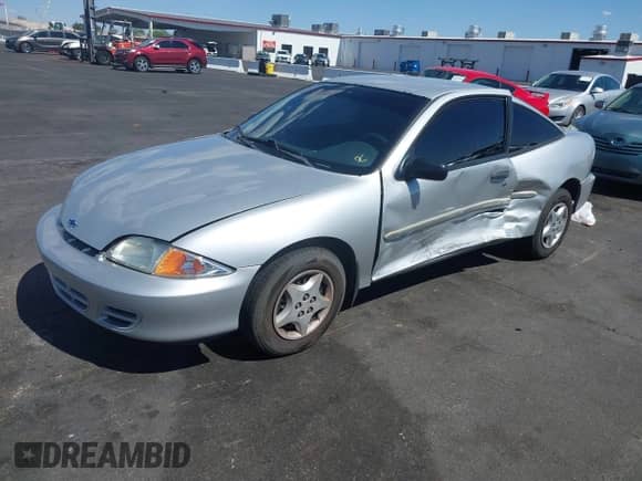 2000 Chevrolet Cavalier z VIN 1G1JC1240Y7275476, wystawiony jako IAAI lot #42673308 z przebiegiem 159 940 mil mil oraz . Historia ofert i sprzedaży dostępna na DreamBid. Obrazek 2.