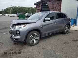 2025 Mitsubishi Outlander S z VIN JA4ARUAU4SU001743, wystawiony jako Copart lot #82145695 z przebiegiem 12 266 mil mil oraz Nie do naprawy • Non repairable. Historia ofert i sprzedaży dostępna na DreamBid. Obrazek 1.