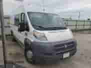 2018 Ram ProMaster Cargo z VIN 3C6URVHG0JE116949, wystawiony jako Copart lot #79713714 z przebiegiem 156 081 mil mil oraz Czysty tytuł • Clean title. Historia ofert i sprzedaży dostępna na DreamBid. Obrazek 4.