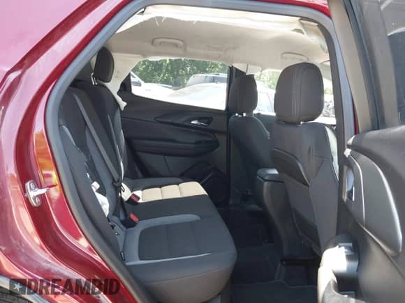 2024 Chevrolet TrailBlazer LT с VIN KL79MRSL3RB104102, выставлен на аукционе IAAI как лот 42205373 с пробегом 22 698 миль миль и . История ставок и продаж доступна на DreamBid. Изображение 8.