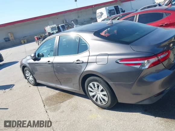 2019 Toyota Camry Hybrid LE с VIN 4T1B31HK9KU510852, выставлен на аукционе IAAI как лот 43390080 с пробегом 182 972 миль миль и . История ставок и продаж доступна на DreamBid. Изображение 14.