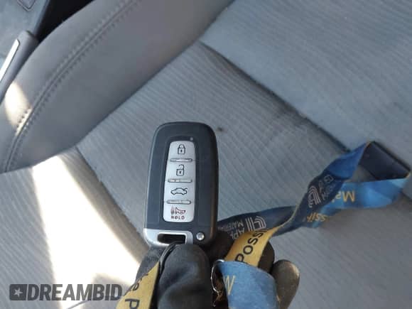 2013 Hyundai Sonata Limited with VIN KMHEC4A46DA089204, listed as a IAAI auction lot 43140667 with 123,317 mi miles and . Bid and sale history available at DreamBid. Image 11.